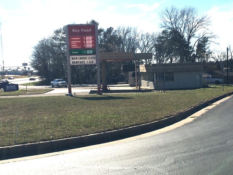 More Photos Of 2430 E Southeast Loop 323, Tyler Service Station For Sale