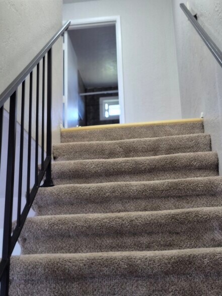 More Photos Of 455 W D St, Halsey Apartments For Sale