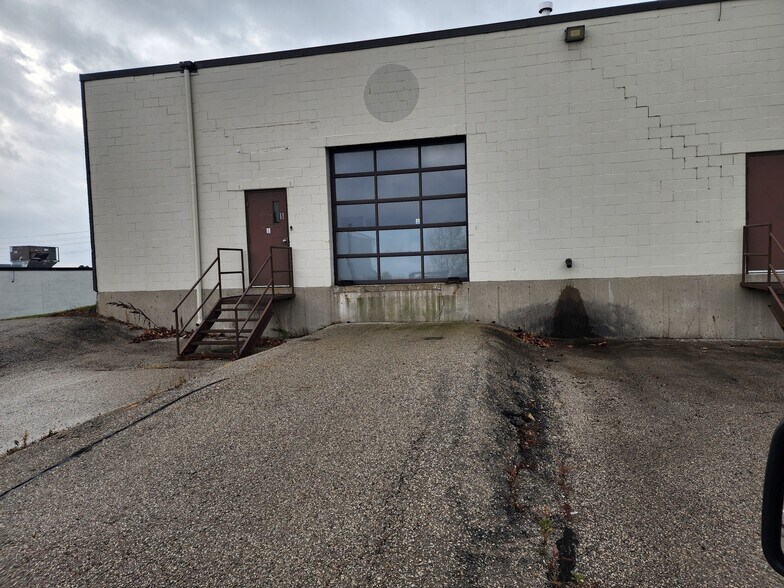 More Photos Of 1185 Franklin Blvd, Cambridge Warehouse For Lease