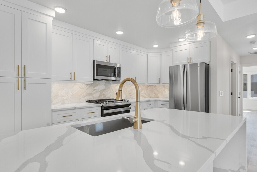 More Photos Of 1308 Snowberry Ln, Louisville Apartments For Sale