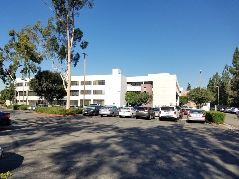 More Photos Of 1509 W Cameron Ave, West Covina Office For Lease
