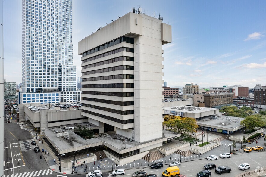 More Photos Of 1 Path Plz, Jersey City Office For Sale