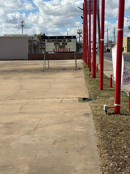 More Photos Of 1706 Clinton Dr, Galena Park Storefront Retail Office For Sale