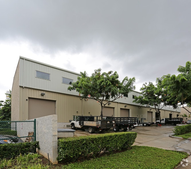 Primary Photo Of 94-465 Koaki St, Waipahu Warehouse For Lease
