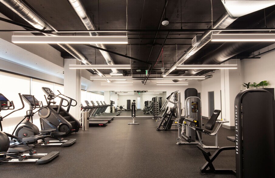 More Photos Of 395 Oyster Point Blvd, South San Francisco Unknown For Lease