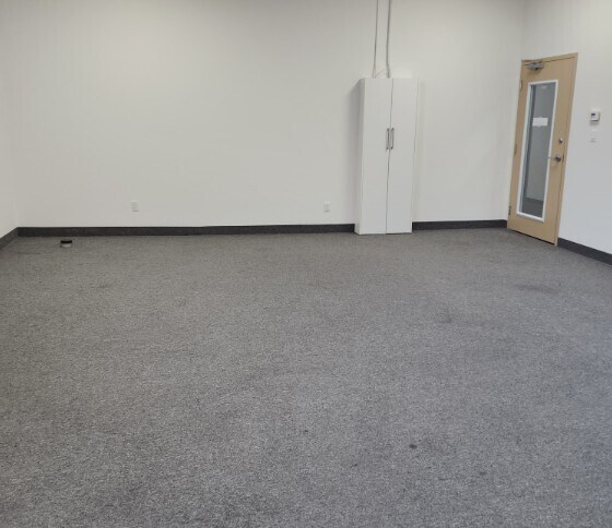 More Photos Of 28 S Unionville Av, Markham Storefront Retail Office For Sale