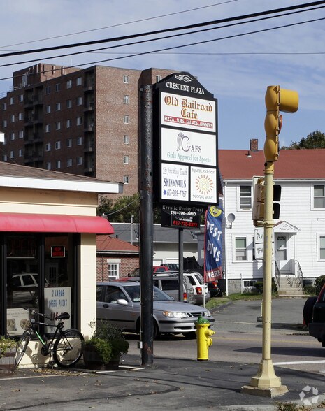 More Photos Of 271 Willard St, Quincy Freestanding For Lease