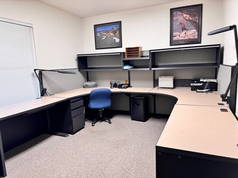More Photos Of 131 W 1st St, Mesa Office For Sale