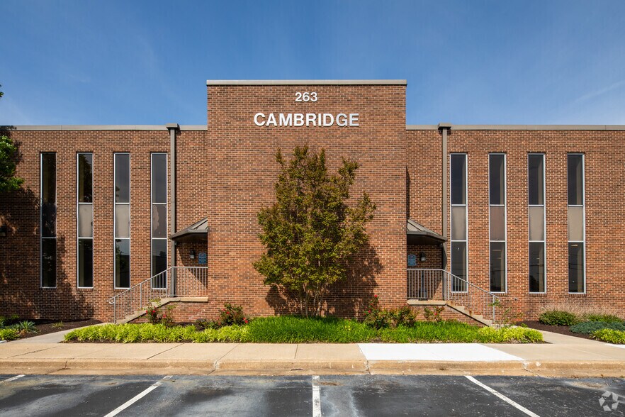 More Photos Of 256 Chapman Rd, Newark Unknown For Lease