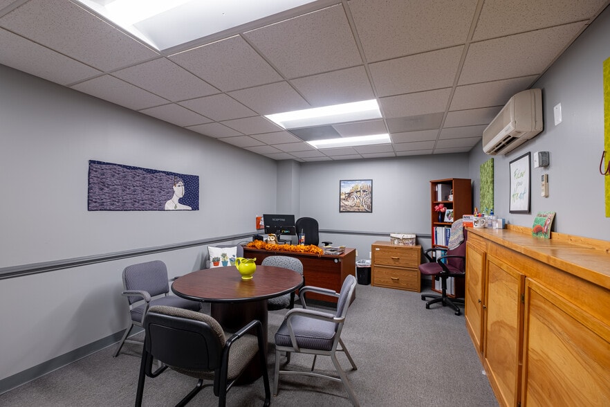 More Photos Of 7627 Leonardtown Rd, Hughesville Storefront Retail Office For Lease
