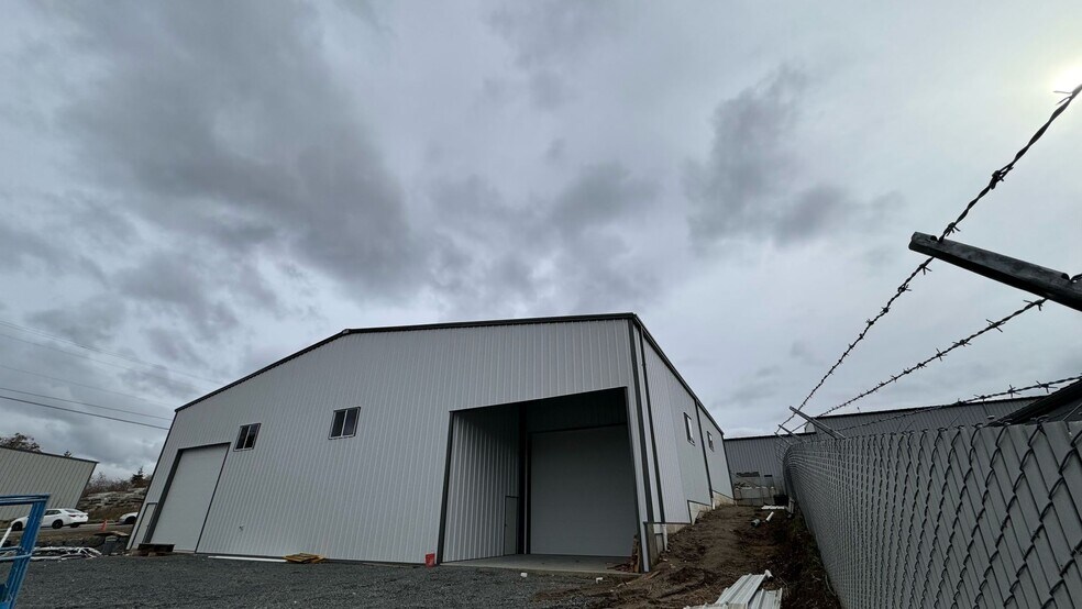 More Photos Of 7784 40th Ave W, Mukilteo Warehouse For Sale