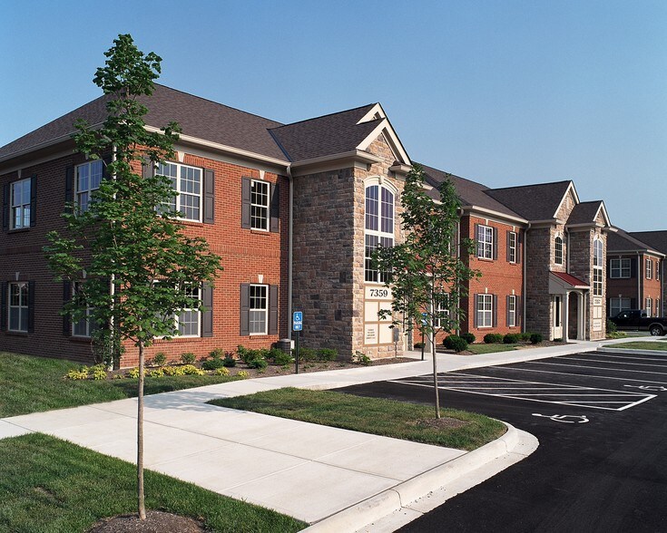 Primary Photo Of 7365-7369 E Kemper Rd, Cincinnati Office For Lease