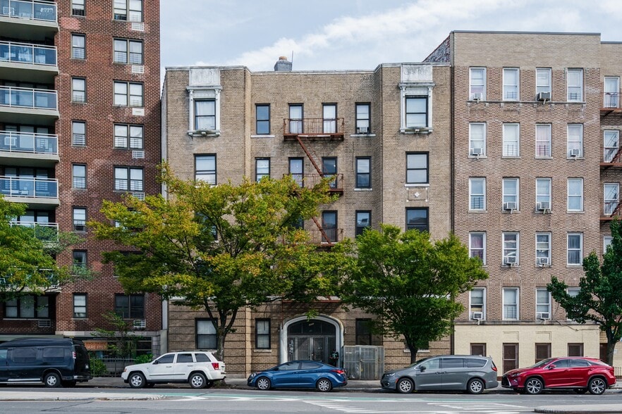 Primary Photo Of 1692 Grand Concourse, Bronx Apartments For Sale