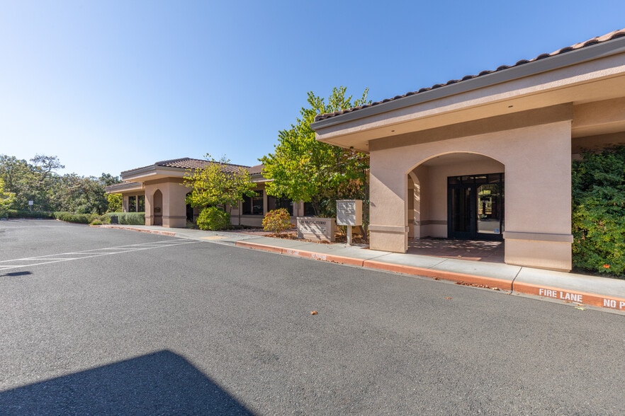 More Photos Of 690 De Long Ave, Novato Office For Sale