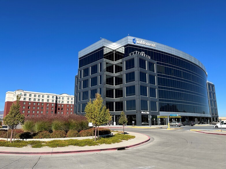 More Photos Of 10355 S Jordan Pky, South Jordan Office For Lease