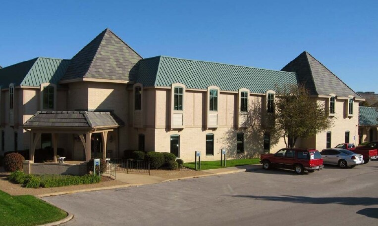 More Photos Of 5401 College Blvd, Leawood Office For Lease