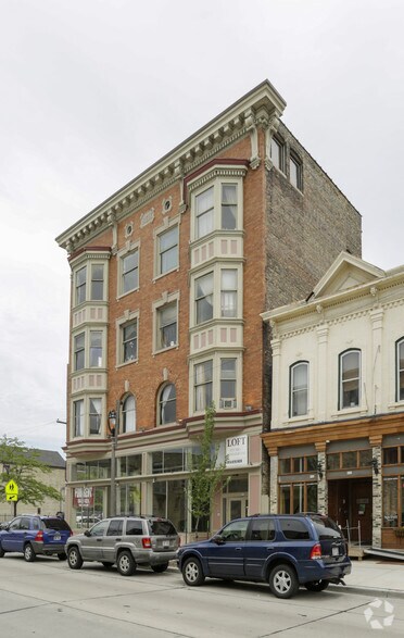 More Photos Of 900 S 5th St, Milwaukee Apartments For Sale