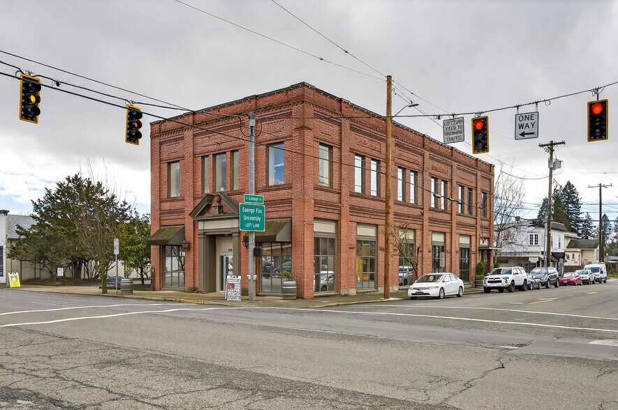 More Photos Of 700 E 1st St, Newberg Storefront Retail Residential For Sale