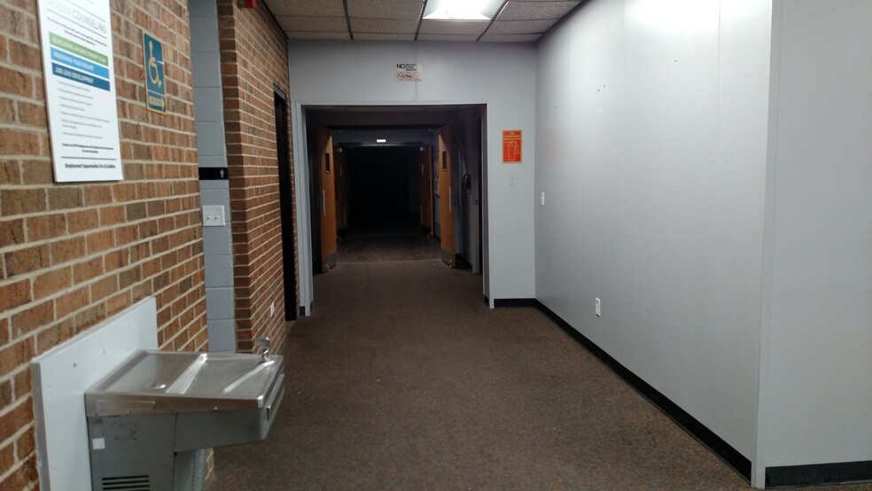 More Photos Of 17910 Van Dyke St, Detroit Manufacturing For Sale