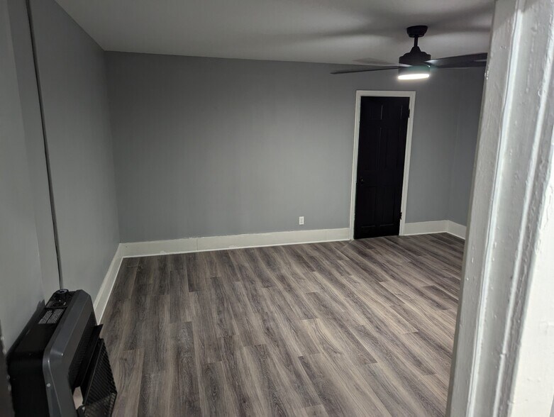 More Photos Of 118-120 N Main St, Hebron General Retail For Sale