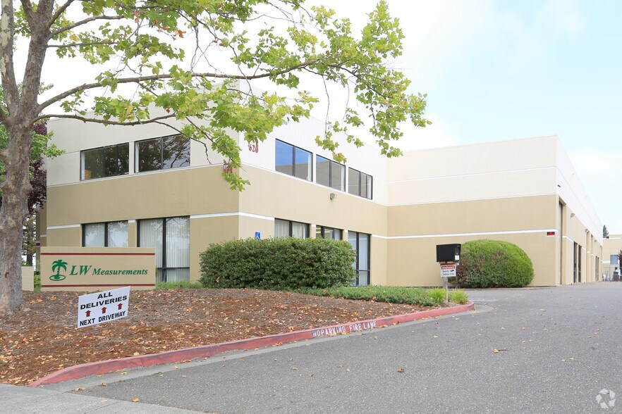 More Photos Of 620 Carlson Ct, Rohnert Park Distribution For Lease