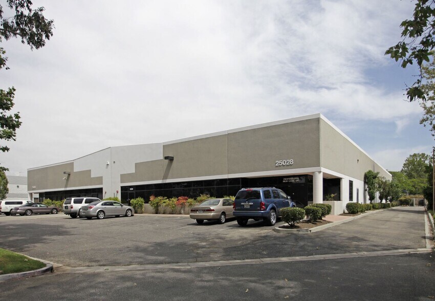 More Photos Of 25028 Avenue Kearny, Valencia Manufacturing For Lease