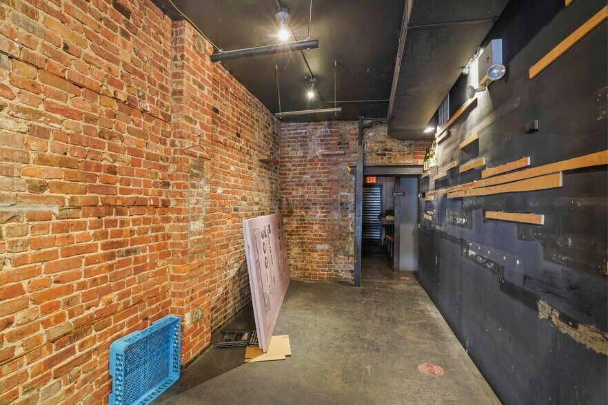 More Photos Of 296 Grand St, Brooklyn Apartments For Lease