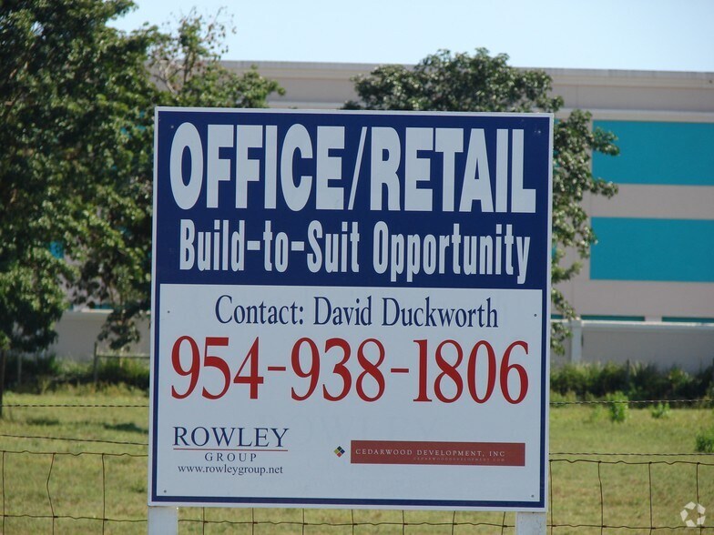 More Photos Of 2499 SW 101st Ave, Miramar Drugstore For Lease