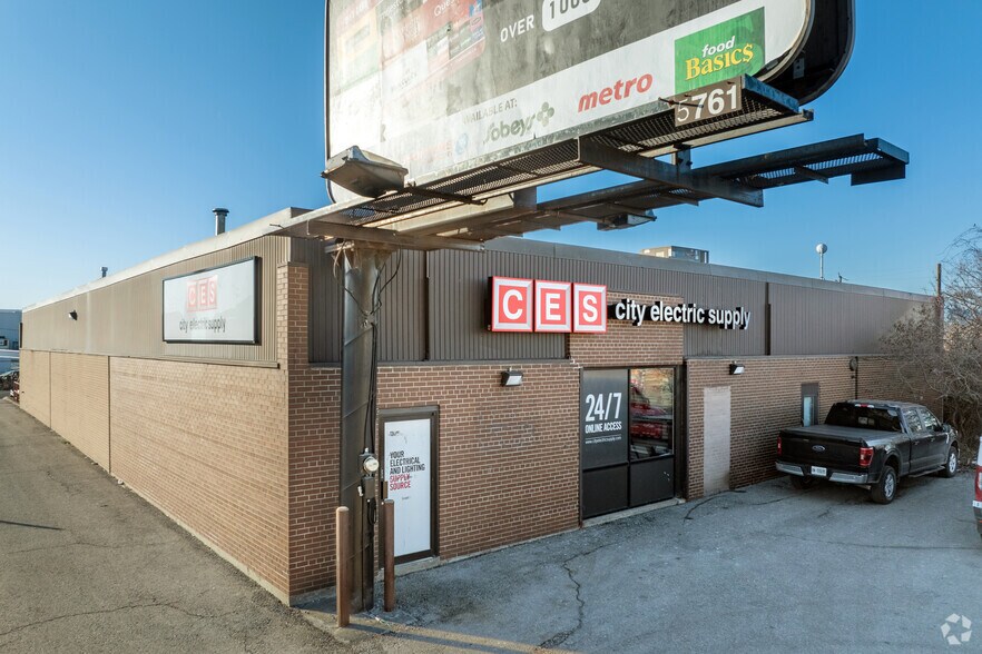 More Photos Of 75 City View Dr, Toronto Industrial For Sale