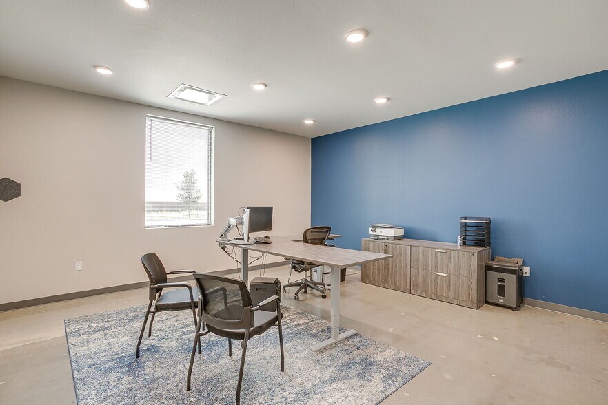 More Photos Of 1510 Markum Ranch Rd, Fort Worth Warehouse For Lease