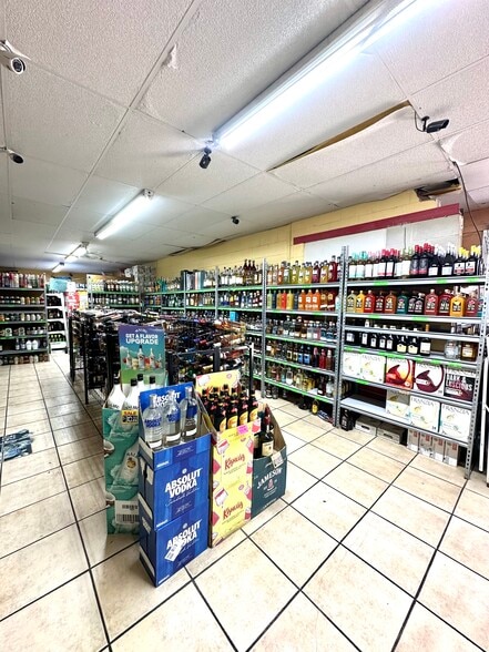 More Photos Of 103 W Monroe Ave, Okolona Convenience Store For Sale