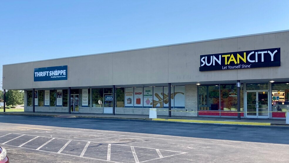 More Photos Of 611 W Poplar St, Elizabethtown Unknown For Lease