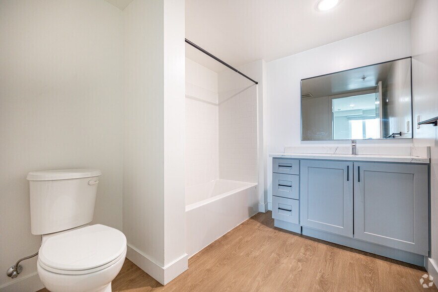 More Photos Of 6569-6581 N Van Nuys Blvd, Van Nuys Apartments For Lease