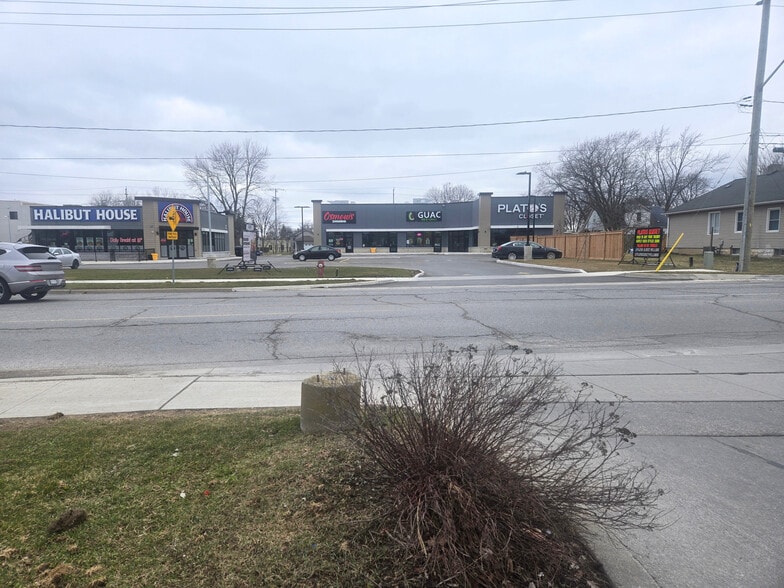 Primary Photo Of 15 Rice Rd, Welland General Retail For Lease