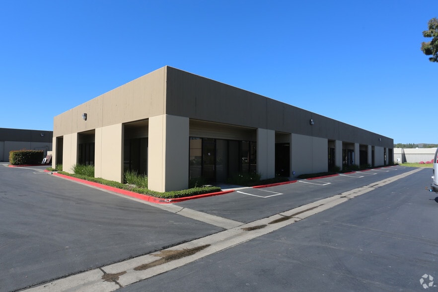 Primary Photo Of 23322 Peralta Dr, Laguna Hills Light Manufacturing For Lease