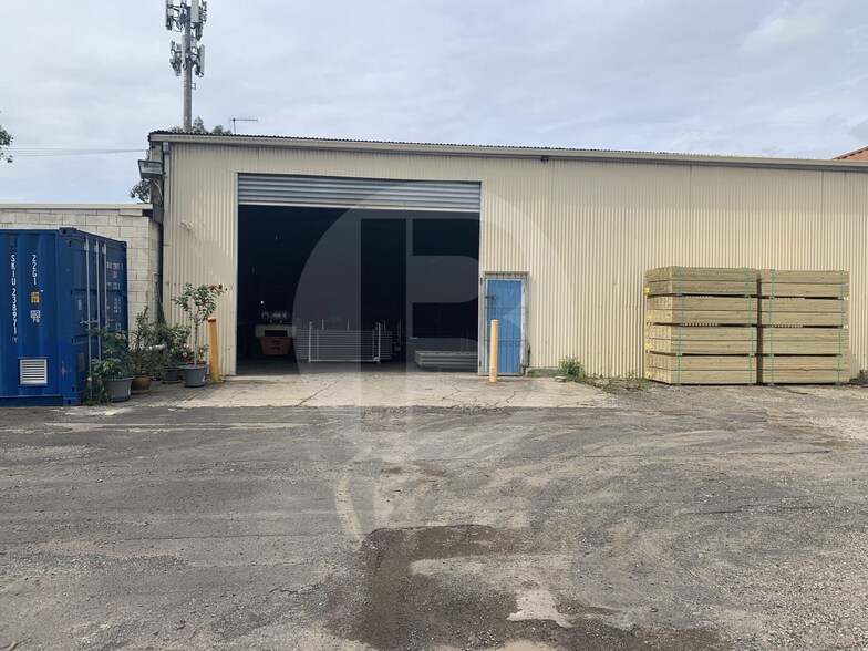 Primary Photo Of 66 Edward St, Riverstone Warehouse For Lease