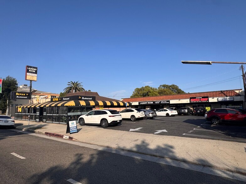 More Photos Of 3330 Glendale Blvd, Los Angeles General Retail For Lease