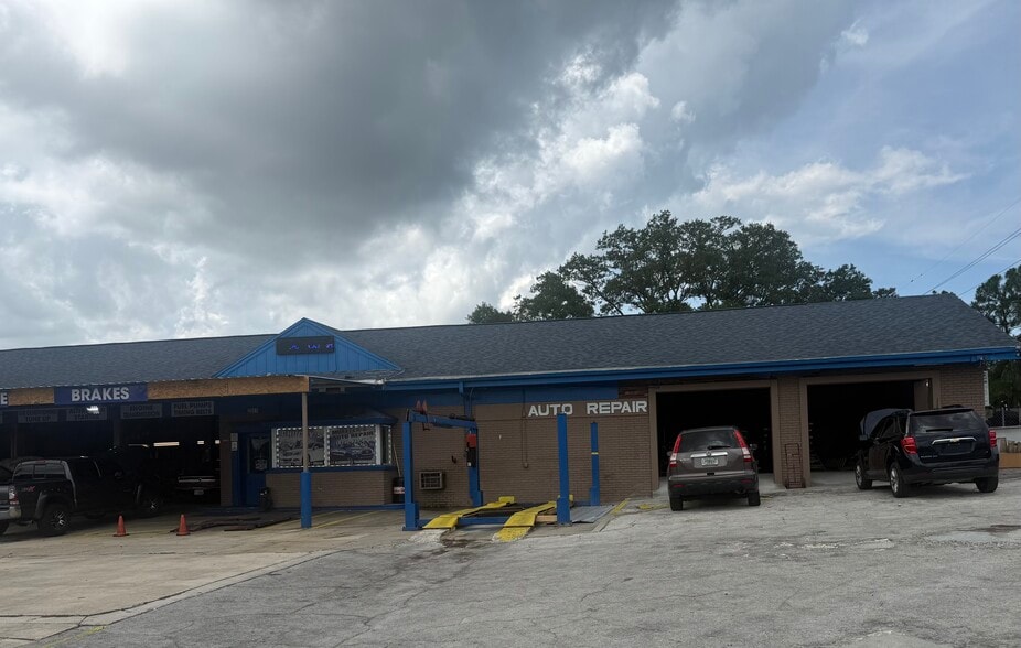 More Photos Of 2201 E Busch Blvd, Tampa Auto Repair For Sale