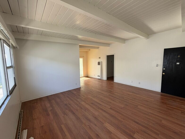 More Photos Of 1606 Barry Ave, Los Angeles Apartments For Sale
