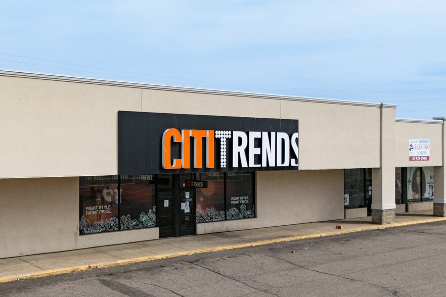 More Photos Of 1950 Pipestone Rd, Benton Harbor Unknown For Lease