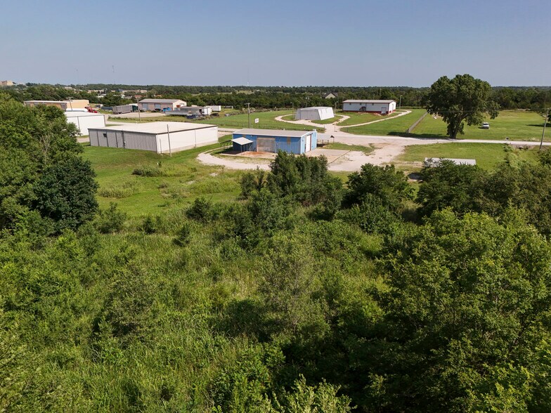 More Photos Of 3315 Central Ave, Winfield Warehouse For Sale