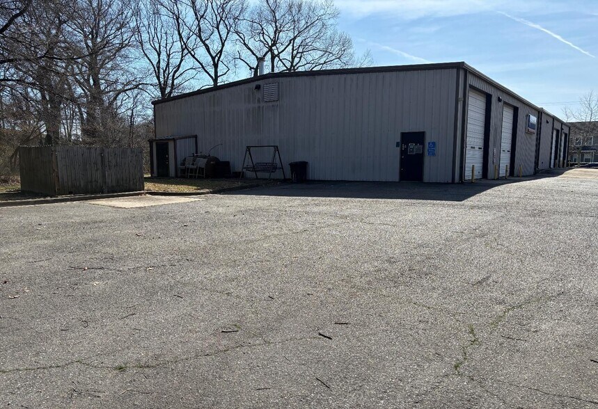 More Photos Of 1008 Yager Ct, Chesapeake Warehouse For Sale