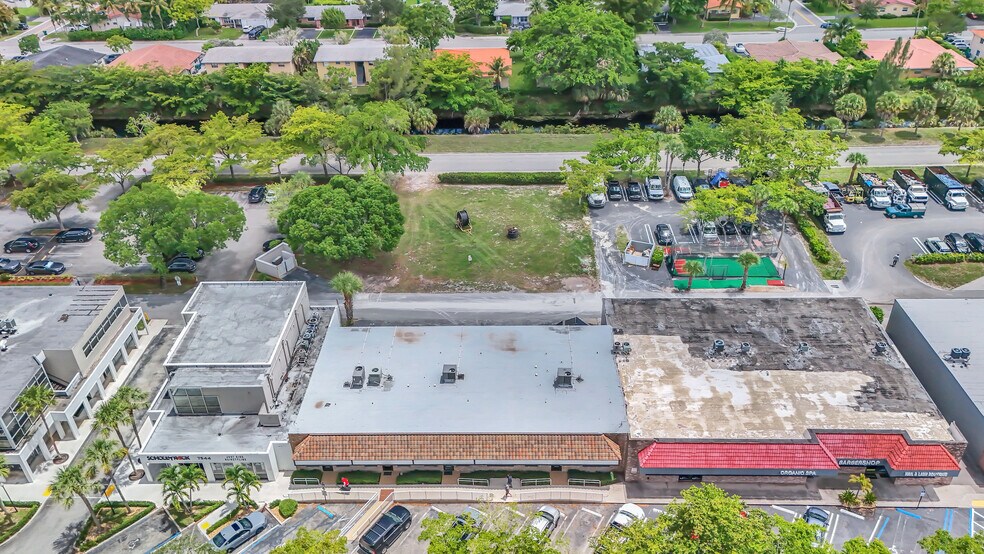 More Photos Of 7600 Wiles Rd, Coral Springs Unknown For Lease