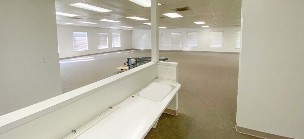 More Photos Of 6702 Inglewood Ave, Stockton Office For Lease