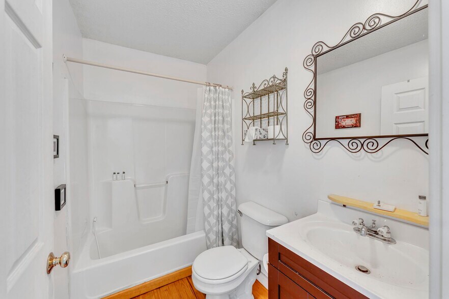 More Photos Of 7667 State Highway 80, Springfield Center Hotel For Sale