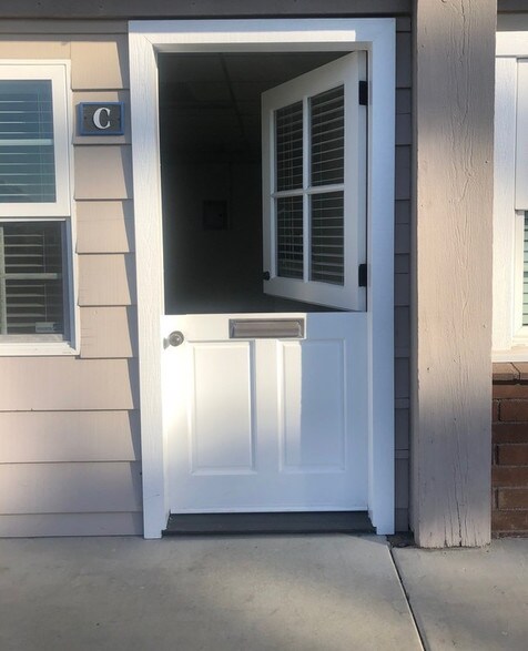 More Photos Of 333 Shipyard Way, Newport Beach Storefront Retail Office For Lease