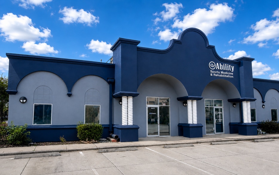 Primary Photo Of 309-313 W Bass St, Kissimmee Medical For Lease