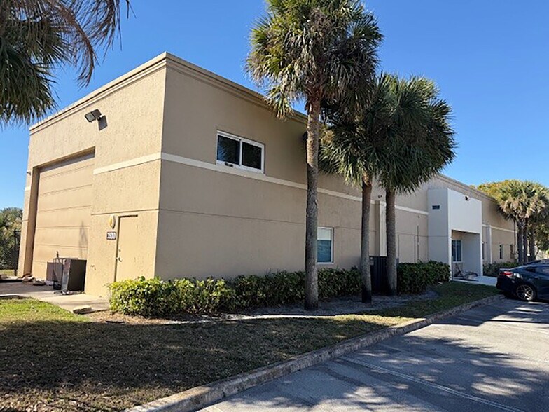 More Photos Of 3500 SW 15th St, Deerfield Beach Warehouse For Sale