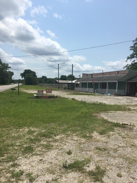 More Photos Of 2046 US Highway 17 N, Seville Auto Dealership For Sale