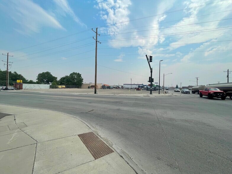 More Photos Of 601 S Federal Blvd, Riverton Land For Sale